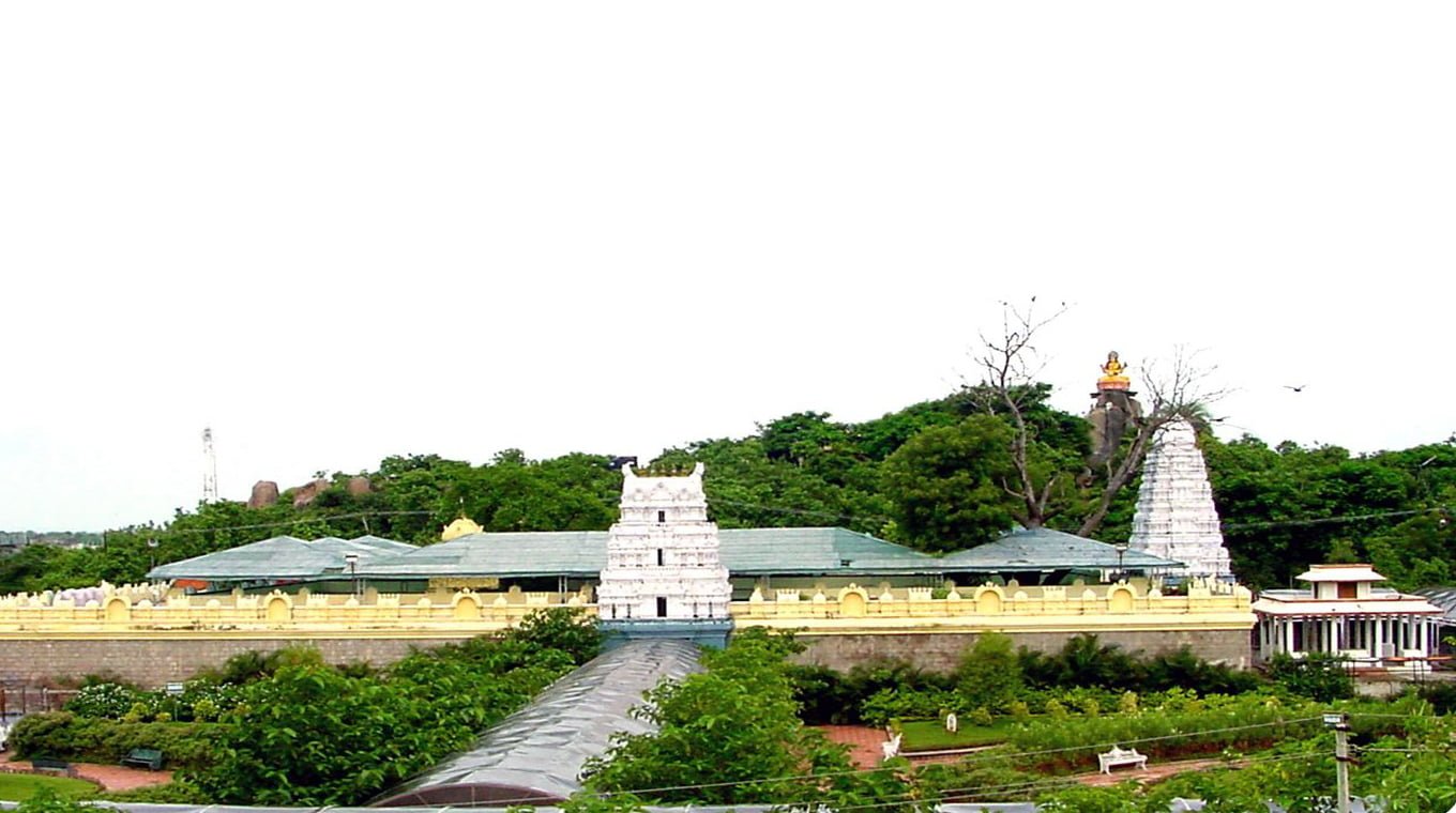 Basara Saraswathi Temple Timings