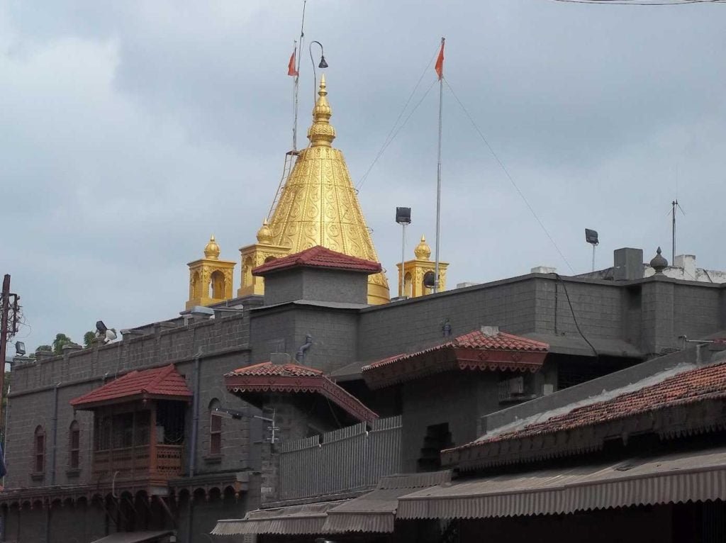 requirements for entering Sai Baba temple